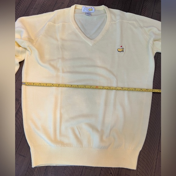 NWT MASTERS Tournament Yellow V-Neck Sweater - Picture 5 of 8